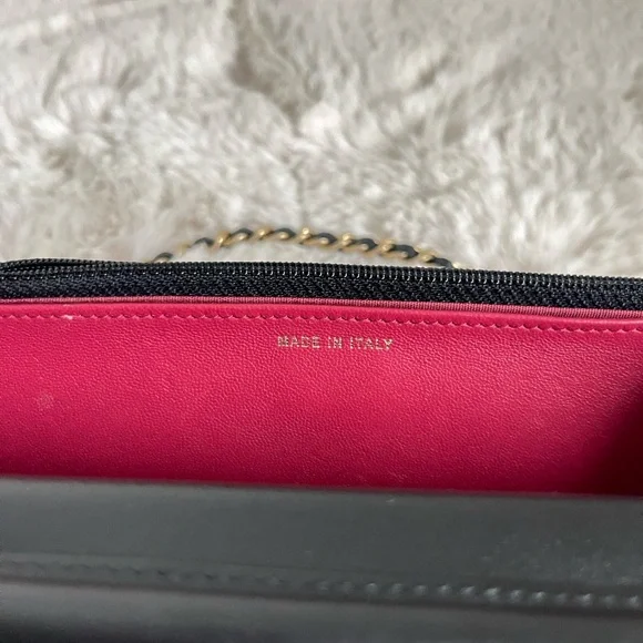 Chanel Quilted Lambskin Pearl Crown Clutch On Chain - Picture 15 of 16